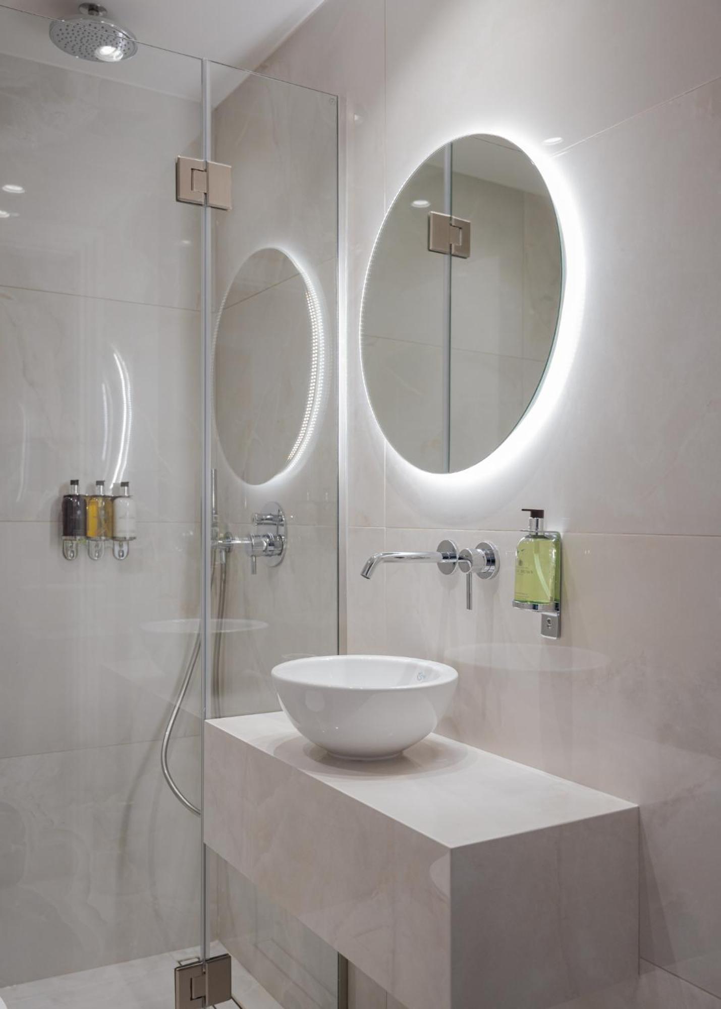 Athenian Grand Riviera Villa Εξωτερικό φωτογραφία